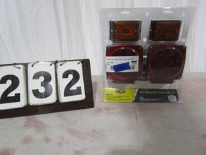 lot 232 image: Stark 12V Deluxe LED Trailer Light Kit