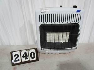 lot 240 image: Mr. Heater 20K BTU Dual Fuel Heater
