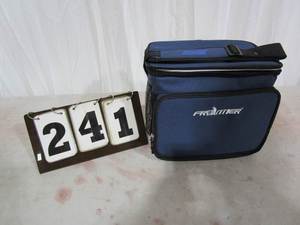lot 241 image: Frontier 13 Lunch Bag
