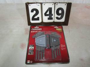 lot 249 image: Husky 26 PC Long Arm Hex Key Set