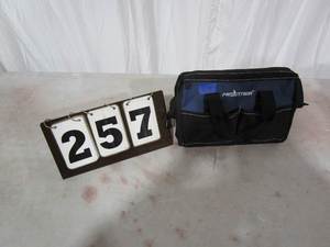 lot 257 image: Frontier 5 Pocket Tool Bag
