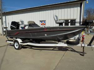 1989 Alumacraft Phanton