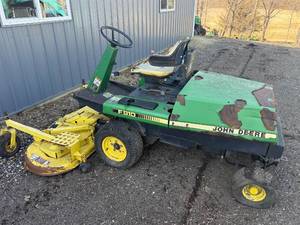 lot 6 image: JOHN DEERE F910 FRONT MOUNT MOWER