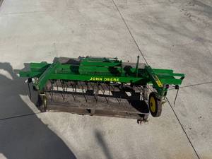 JOHN DEERE FRONT MOUNT DETHATCHER