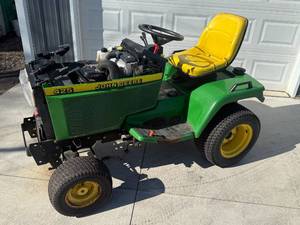 JOHN DEERE 425 GARDEN TRACTOR