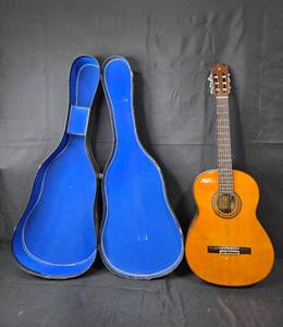 lot 15 image: Used Yamaha G-231 Classical Acoustic Guitar with Dual Hard Case