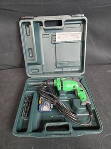 lot 21 image: Hitachi D10VH Drill with Accessories and Carrying Case