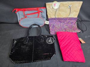 lot 114 image: Set of Assorted Tote and Handbags