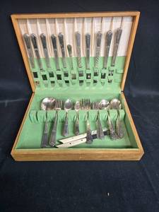 lot 169 image: Wm Rogers Silverplate Flatware Set in Wooden Box
