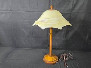 lot 178 image: Vintage Table Lamp with Art Glass Shade