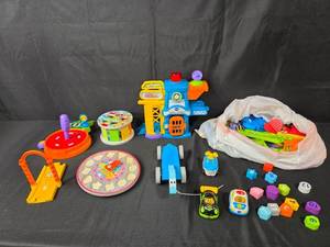 lot 184 image: Collection of Assorted Childrens Educational and Activity Toys