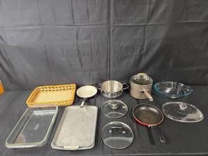 lot 190 image: Collection of Cookware and Baking Items including Pots, Pans, and Glass Bakeware