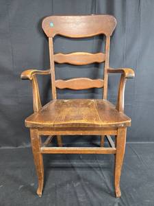 lot 224 image: Vintage Wooden Armchair with Ladder Back Design