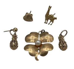 lot 59 image: 14K Gold Lot (7.5 grams)