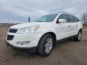 lot 11 image: 2012 Chevy Traverse