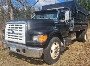 1997 FORD F800 DIESEL, CUMMINS 359, 7 SPEED MANUAL TRANSMISSION