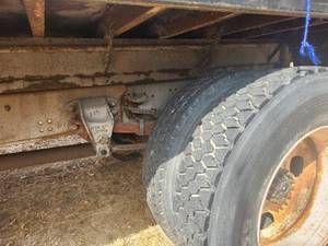 1997 FORD F800 DIESEL, CUMMINS 359, 7 SPEED MANUAL TRANSMISSION
