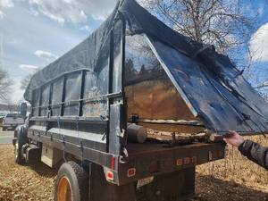 1997 FORD F800 DIESEL, CUMMINS 359, 7 SPEED MANUAL TRANSMISSION