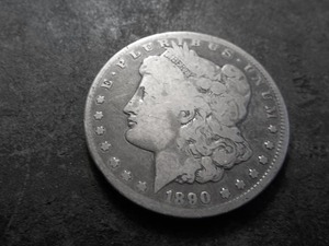 lot 19 image: 1890 CC Morgan Silver Dollar
