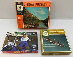 lot 39 image: Misc. Vintage 1980s Puzzles Including ALF