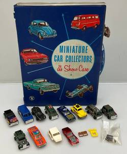 lot 202 image: Vintage 1966 Mattel Car Collectors Case & Misc. Vintage Miniature Die Cast Cars & Parts