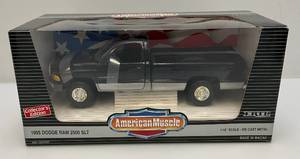 lot 208 image: 1995 ERTL 118 Scale American Muscle Die Cast 1995 Dodge Ram 2500 SLT (NIB)