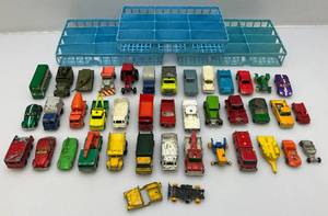 lot 231 image: Three Trays Of Misc. Vintage Matchbox Cars & More (Some Good For Parts)