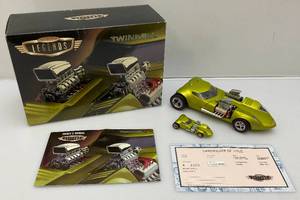 lot 268 image: 1998 Hot Wheels Legends TWINMILL  Die Cast Collectors Set (NIB)