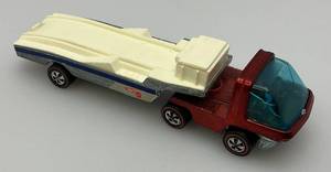 lot 300 image: 196970 Redline Hot Wheels Heavy Weights Racing team Car Hauler (Mint Condition)