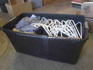 lot 33 image: (EW6) Large 50 Gallon Tote Full of ...