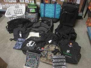 lot 37 image: (EW5) Assortment of Different Style...