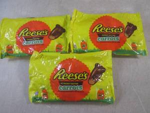 lot 193 image: (B-1) 3 Bags of Reeses Peanut Butte...