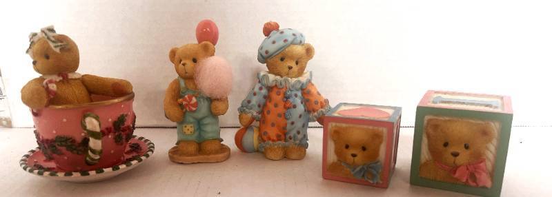 lot 143 image: Cherished Teddies Blocks and Cup and Saucer