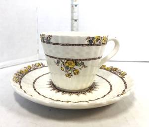 lot 1 image: Copeland Spode England Buttercup Cup and Saucer