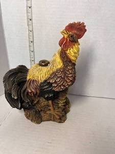 lot 90 image: Rooster Lawn Sprinkler Resin