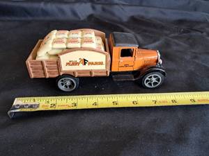 lot 48 image: Ertl 1931 Hawkeye