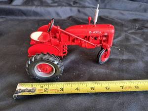 lot 49 image: Ertl Farmall BN Tractor