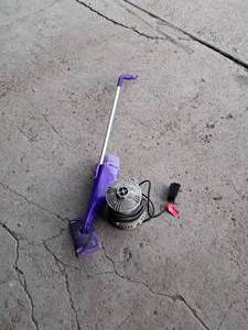 lot 79 image: Miscellaneous Lot (Pool Pump & Swifter Jet Mop)