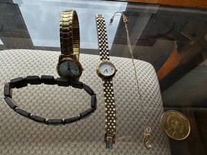 lot 145 image: Collection of Watches and Bracelet with Gold-tone and Patriotic Themes