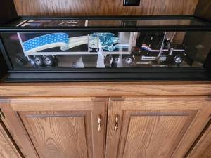 lot 154 image: Patriotic Semi-Truck and Trailer Display Model in Glass Case