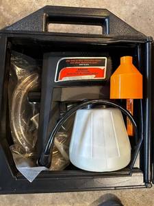 lot 279 image: Sears Craftsman Airless Sprayer with Case and Accessories