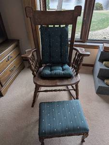 lot 15 image: Vintage Wooden Rocking Chair and Stool Set