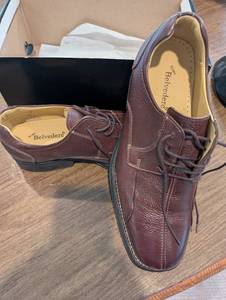 lot 273 image: Belvedere Mens Dress Shoes Size 13D & Shoe Tree