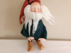 lot 28 image: Vintage Gnome Figurine Collectible