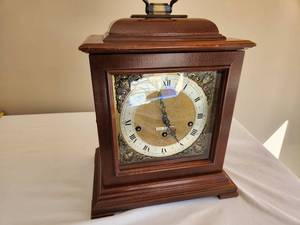 lot 82 image: Seth Thomas Vintage Mantle Clock