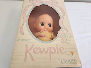 lot 96 image: Cameos Kewpie Doll by Jesco