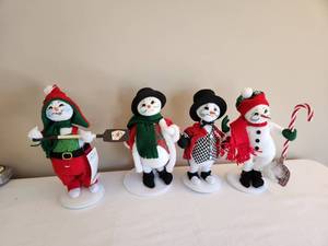 lot 167 image: Set of 4 Annalee &nbspSnowman Holiday Figurines