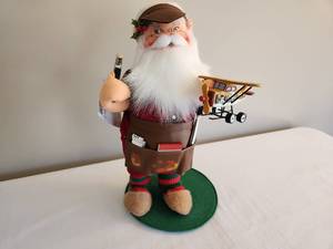 lot 177 image: Annalee Mobilitee Santa Claus Doll