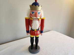 lot 216 image: Classic Wooden Nutcracker Figurine