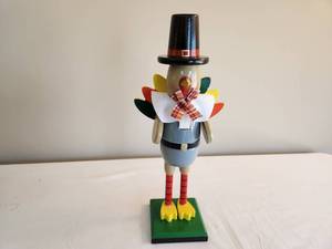 lot 221 image: Thanksgiving Turkey Nutcracker Decor